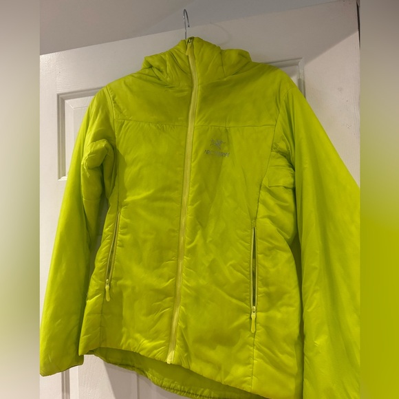 Arc'teryx Jackets & Blazers - Arc’teryx women’s Nuclei jacket